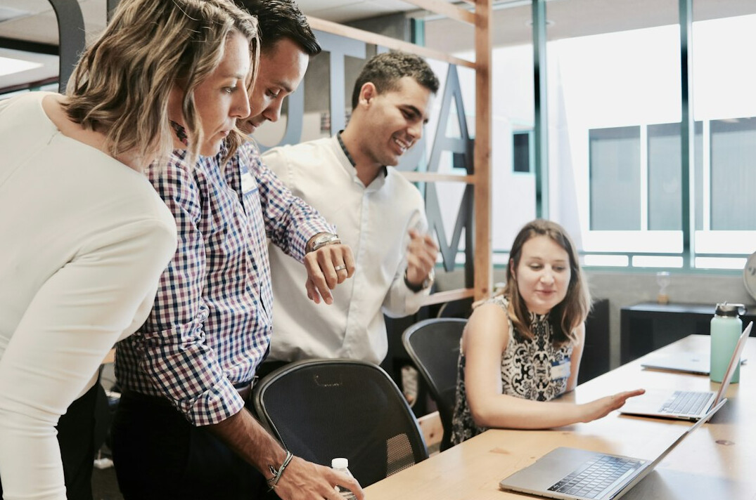 group discussion in meeting